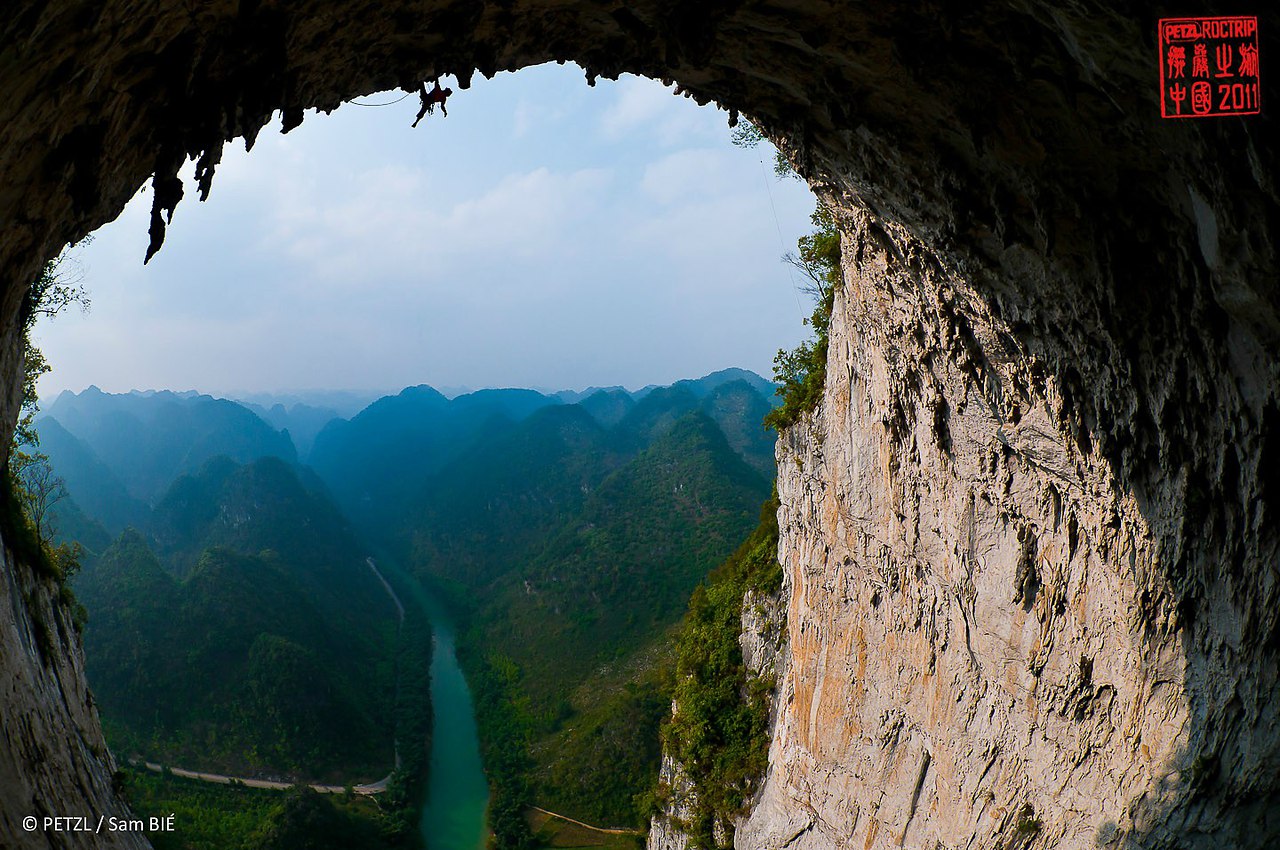 Climbing the Great Arch in Getu Valley, China