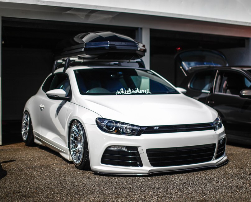 Volkswagen Scirocco R.