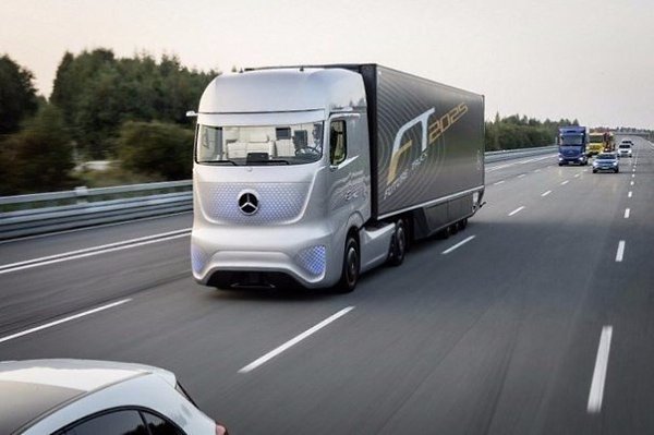   Mercedes-Benz Future Truck 2025.    Mercedes,    ... - 3