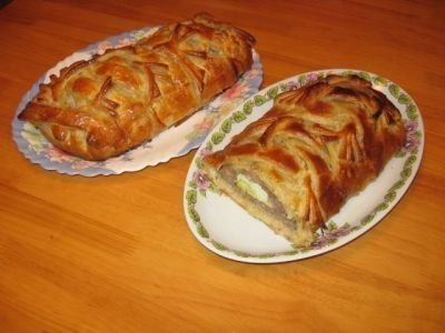 Мясной рулет в тесте по-домашнему.Это очень вкусно. Я готовлю всегда сразу 2 порции, так как для ...