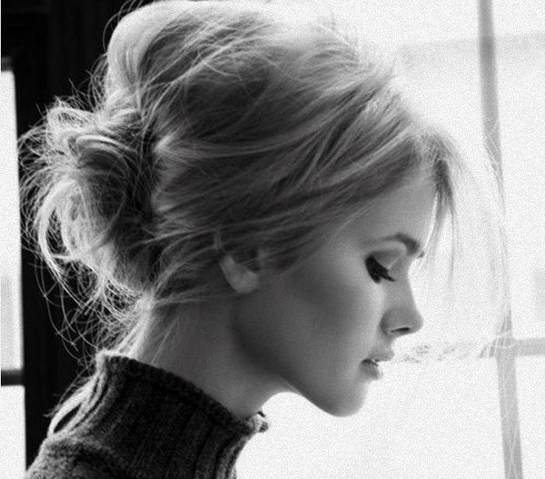 Ты знаешь, я так благодарна тебе, За то, что я стала прямее и злее. Меня закалил ты в неравной ...