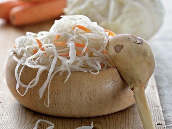 Маринованная капуста.Вам понадобится:-Капуста белокочанная 2000 г-Морковь 400 г-Чеснок головки 1 ...