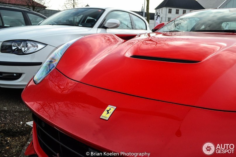 Ferrari F12berlinetta - 2