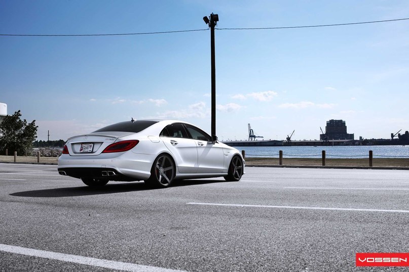 Mercedes-Benz CLS 63 AMG. - 2