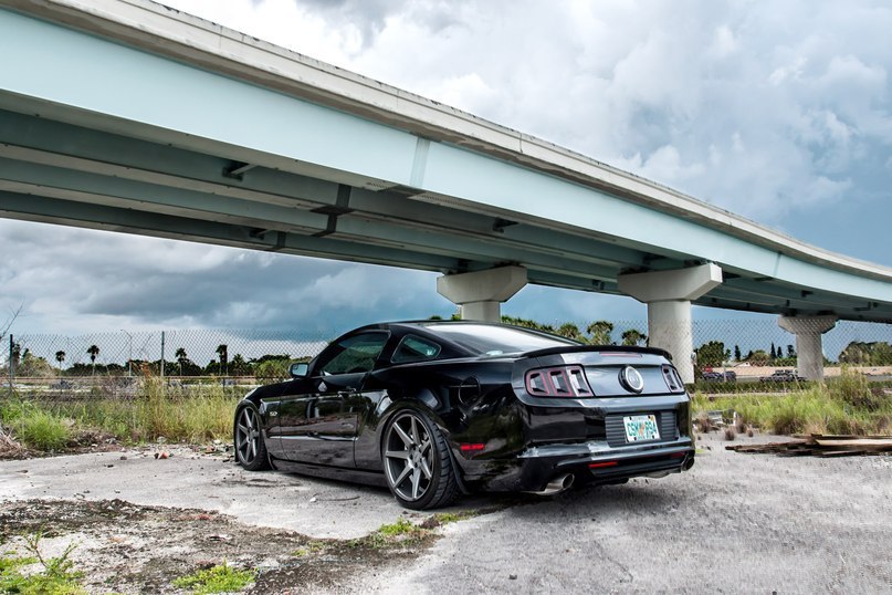 Ford Mustang - 6