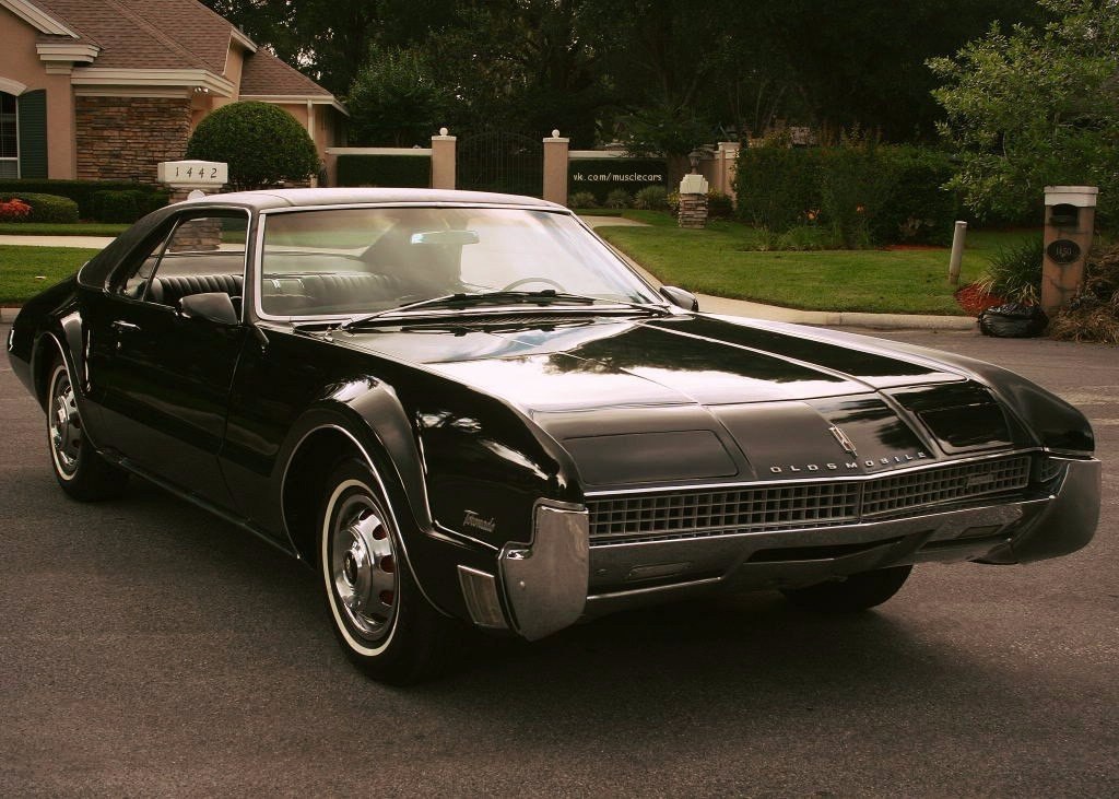 '67 Oldsmobile Toronado