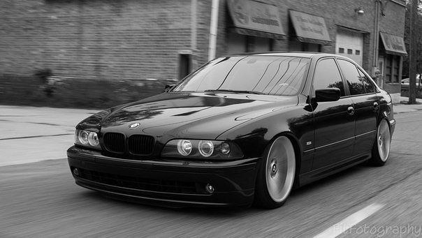  | BMW - 7  2015  00:12