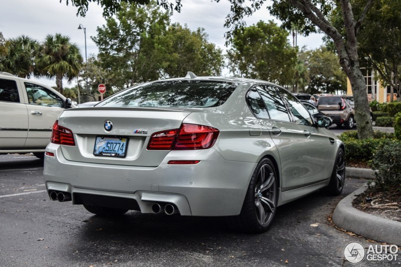 BMW M5 F10 - 4