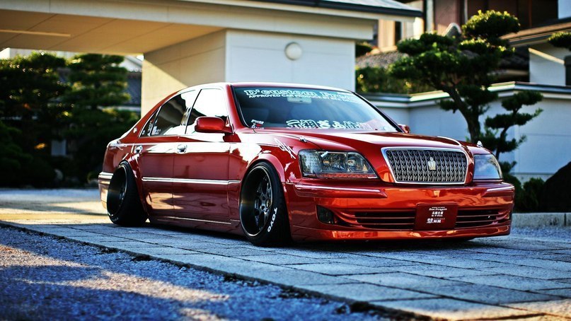 Toyota Crown Majesta VIP.