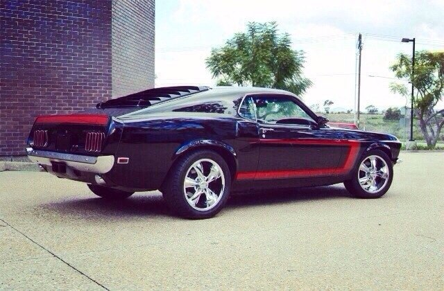 Ford Mustang - 6