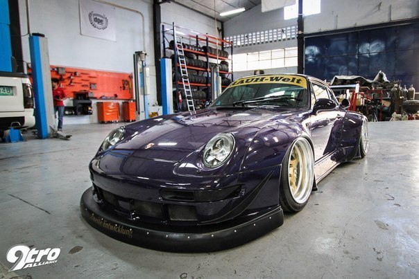RWB Porsche 993 - Victoria V8 LS1