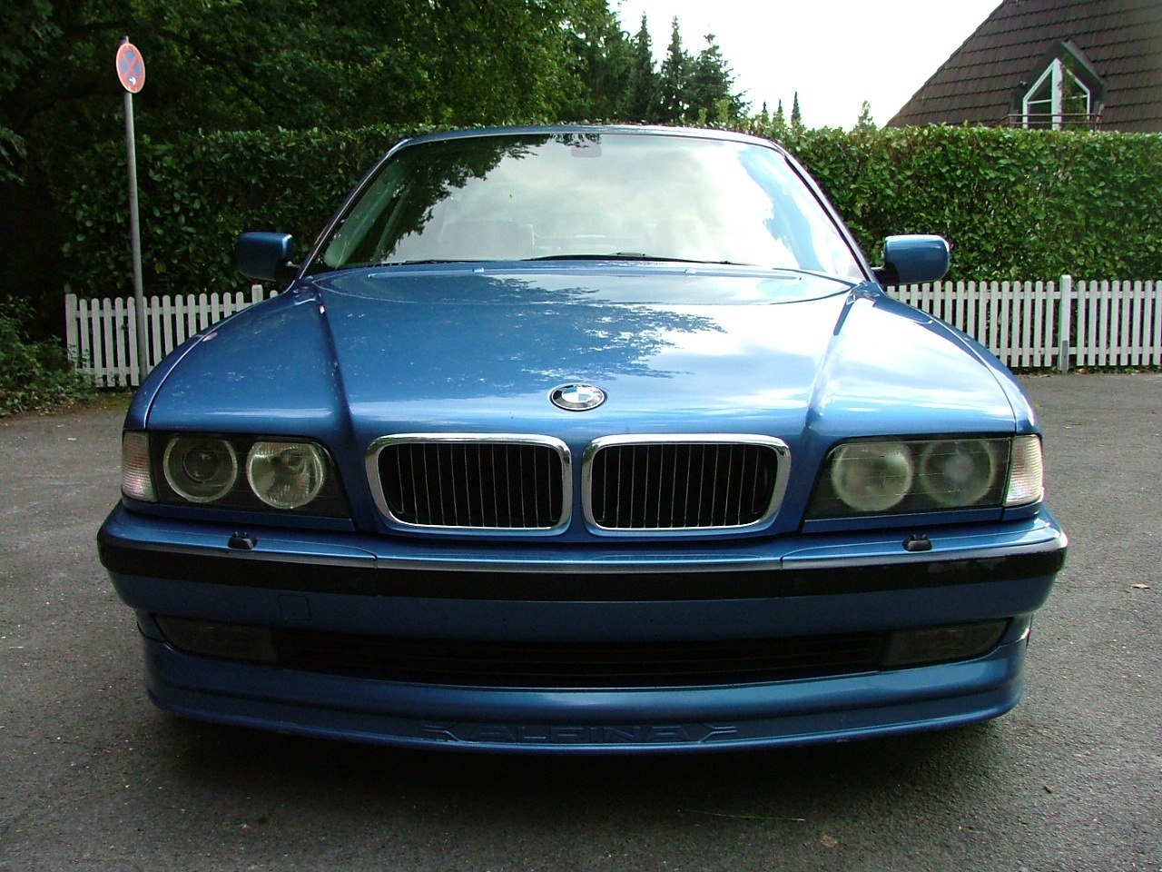 BMW Alpina B12 5.7