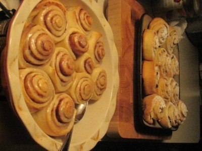 Cinnabon Roll - булочки с корицей.Тесто очень нежное и не хлопатное в приготовлении.... 2 ст молока ... - 8