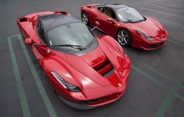 Ferrari LaFerrari vs Ferrari 458 Italia