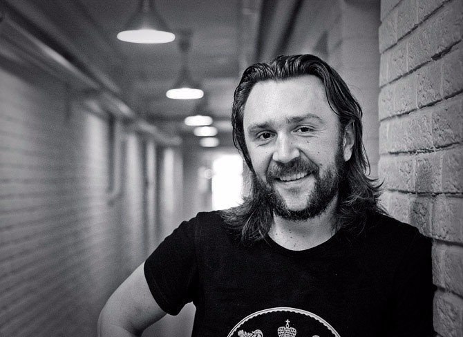 Мужчина, в отличие от женщины, животное тупое и наивное. Но, как и все животные, любит ласку. Только ...