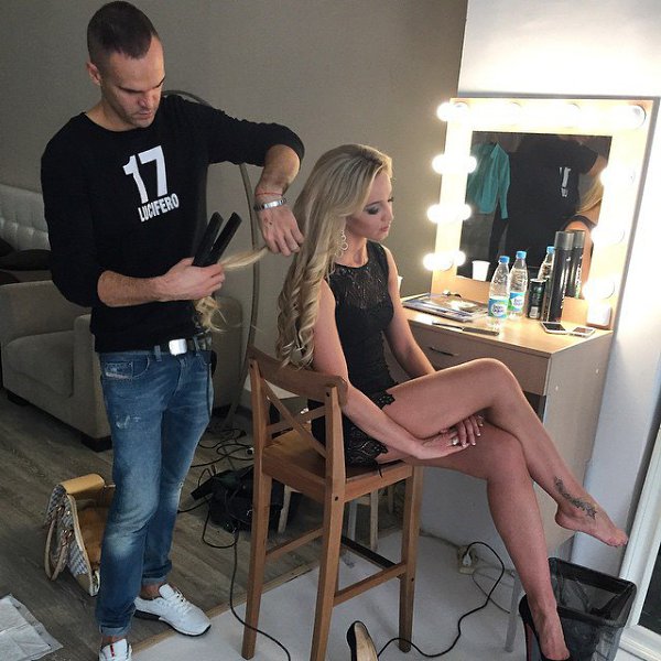 Снимаем сегодня look-book моей новой коллекции @ccolgabuzova волосы и мэйк, как всегда @hagen_stil ...