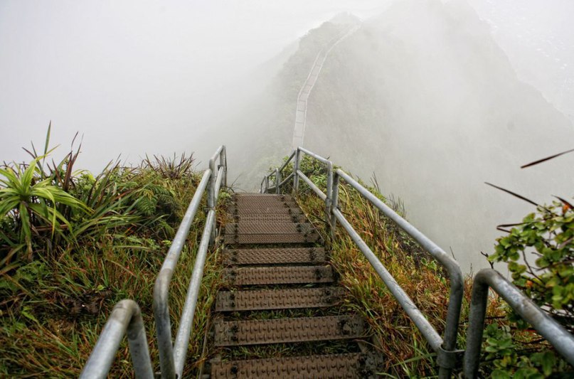   (Haiku Stairs)       ,    ... - 9