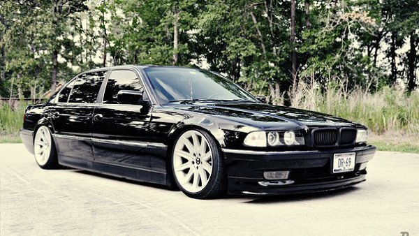 BMW 740 E38