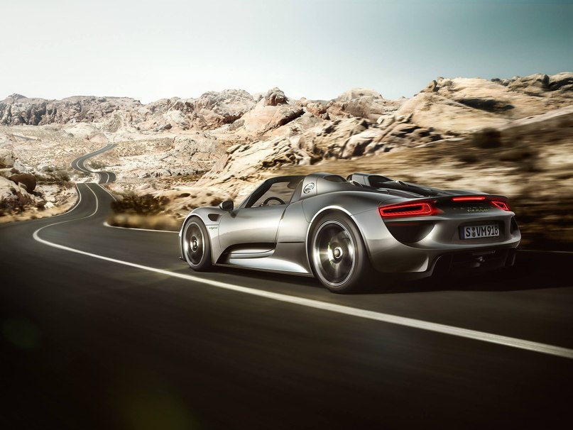 Porsche 918 Spyder. - 4