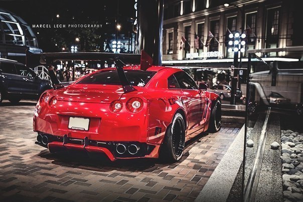 Rocket Bunny Nissan GTR