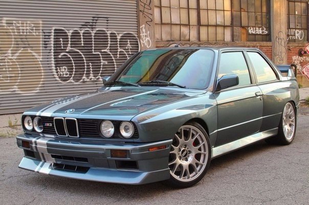 BMW M3   V8  GM.