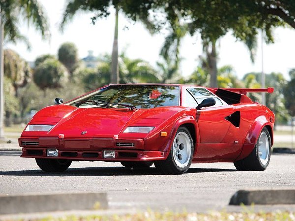 Lamborghini Countach LP5000.