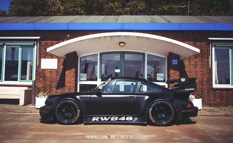 Porsche 911 RWB