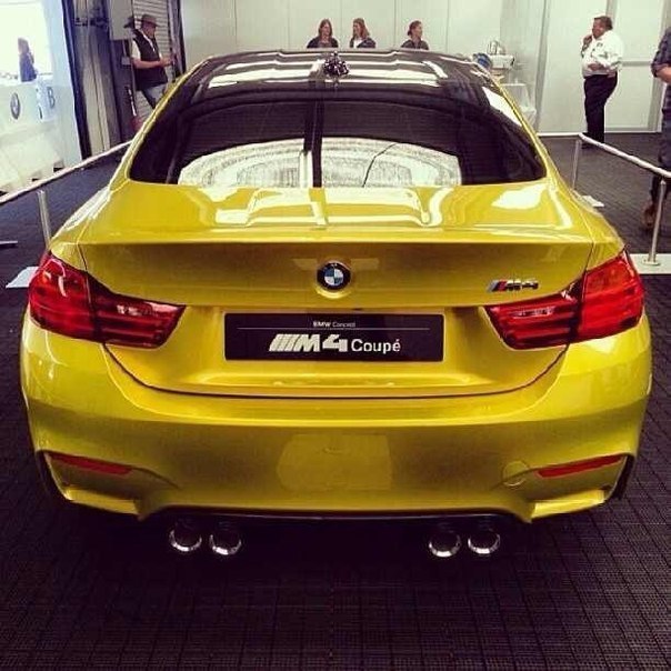 BMW M4 - 4