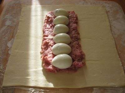 Мясной рулет в тесте по-домашнему.Это очень вкусно. Я готовлю всегда сразу 2 порции, так как для ... - 2