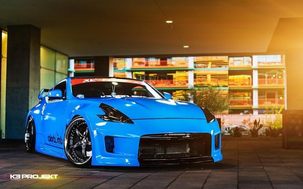 Nissan 370Z - 3