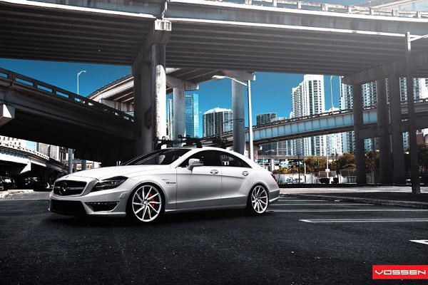 Mercedes-Benz CLS 63 AMG. - 9