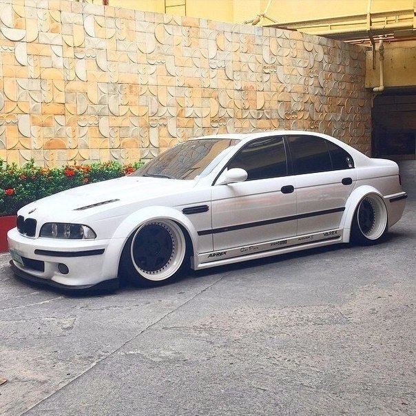 BMW �39
