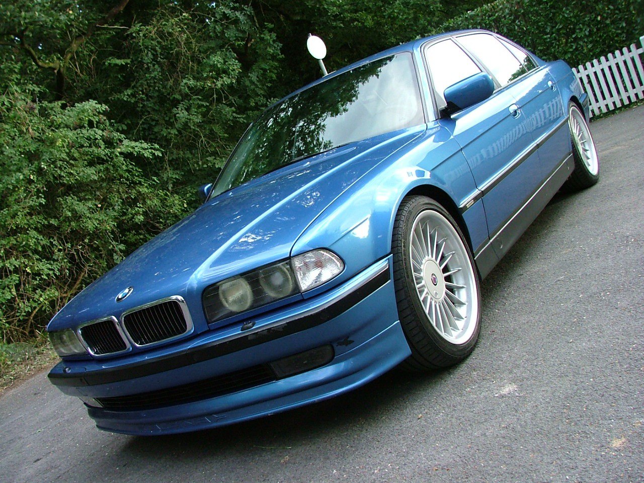 BMW Alpina B12 5.7 - 2