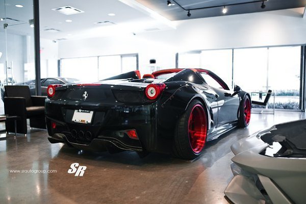 Liberty Walk Ferrari 458 Spider - 2