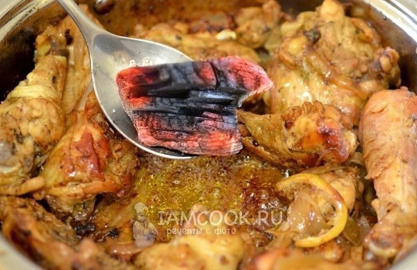 Шашлык на сковороде.Ингредиенты:Курица (а лучше любое мясо) - 1 кг;Лук репчатый - 2 шт;Соевый соус ) ... - 9