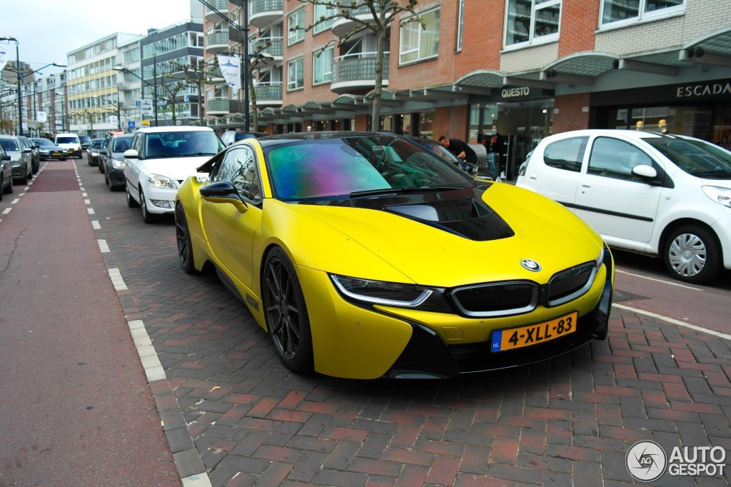 BMW i8