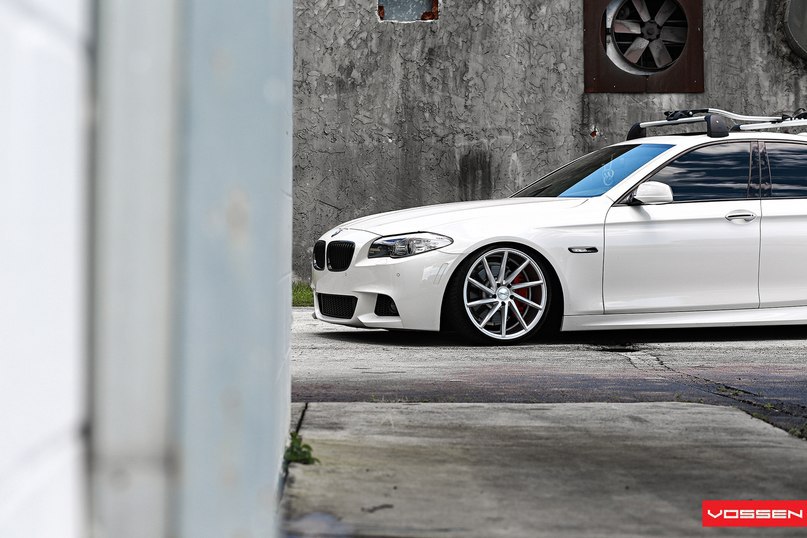 BMW 535i (F10). - 4