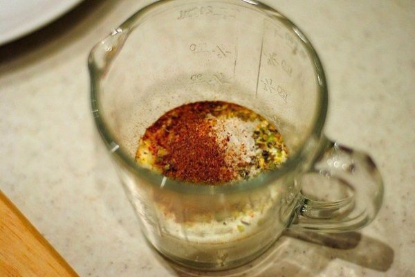 Курица, маринованная в кефире, запечённая с картофелем с травами и чесноком.Время приготовления - 50 ... - 3