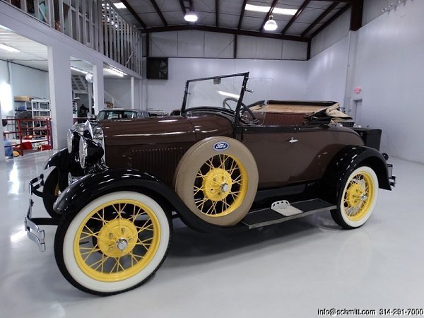 1929 MODEL A FORD ROADSTER - 2