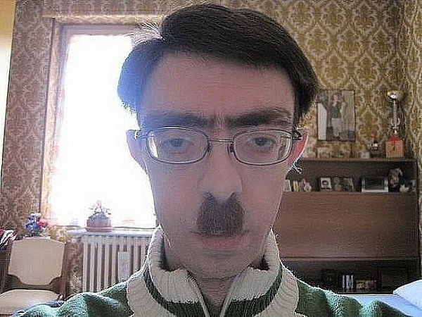 - Молодой человек, а у вас есть девушка? - Нет. - А почему у такого красивого парня и нет девушки? - ...