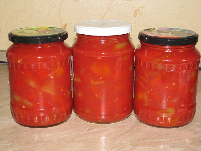 Лечо «часовое».Рецепт Василисы НепростойПомидоры - 1,5кгКабачки - 1,5 кгПерец - 1,5 кгМорковь - 1 ...