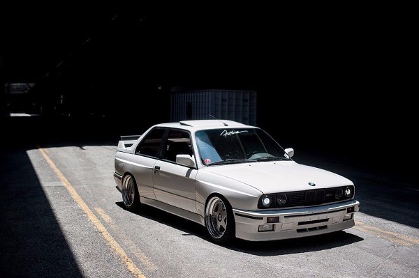 BMW M3 E30