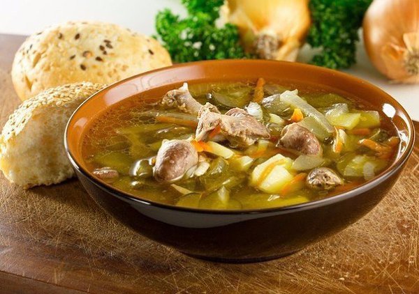 Топ-9 Вкуснейших горячих первых блюд. 1 Куриный суп с сырными рулетиками 2 Суп с куриными сердечками ... - 2