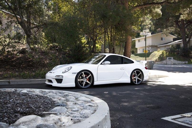 Porsche 911 Carrera S. - 8