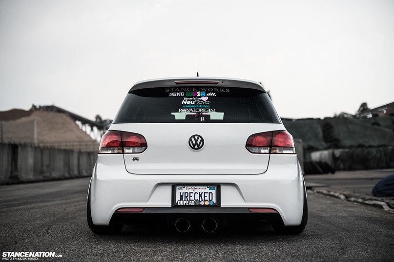 Volkswagen Golf R. - 8