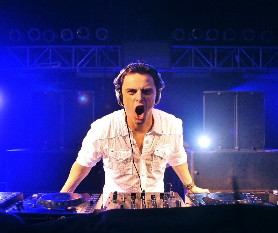   (. Markus Schulz)   DJ       ...