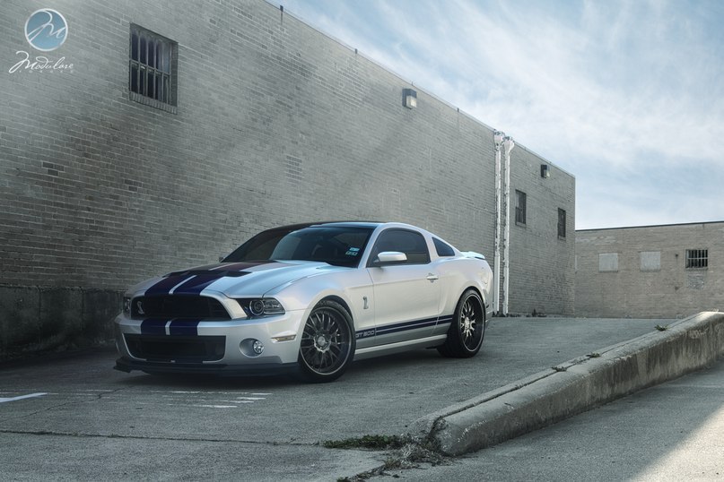 Ford Mustang Shelby GT500. - 2