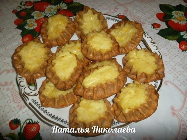 Калитки с картошкой.Автор: Наталья НиколаеваНам потребуется:яйца,сливочное масло (растопить)Для ...