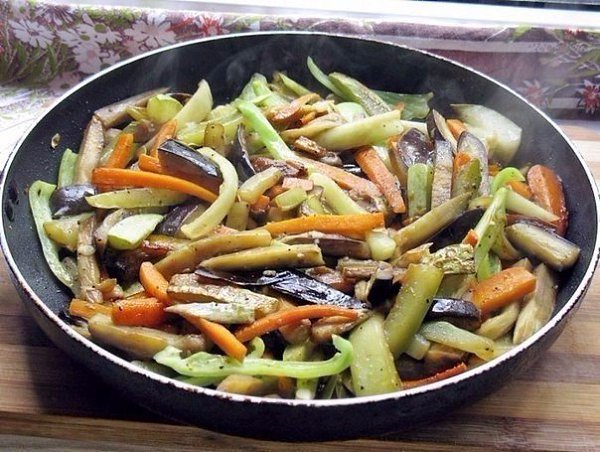 Экспресс-мясо.Ингредиенты:Мясо — 500 гЯйцо куриное — 2 шт.Горчица — 1 ст. л.Крахмал картофельный — ... - 5