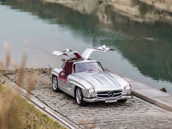 1954 Mercedes-Benz 300SL. - 3